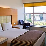 Nuezhet Hotel 4*