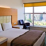 Nuezhet Hotel 4*