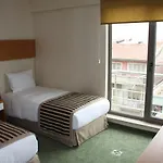 Hotel Nuezhet 4*