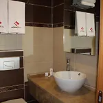 Nuezhet