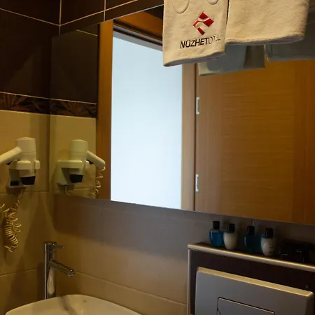 Nuezhet Hotel 4*